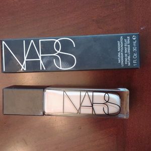 NARS natural radiant longwear foundation Yukon